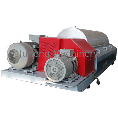 kaufen Hochleistungs-22000W-Leistungs-3600-Einstellungsgeschwindigkeit-Dekanterzentrifuge-Maschine für die Gärung von Kuhdung online manufacture